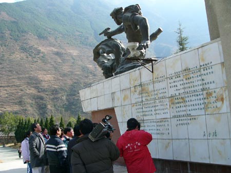 �c(di��n)������D