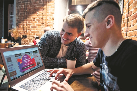 電商改變了人們的消費方式(新華)