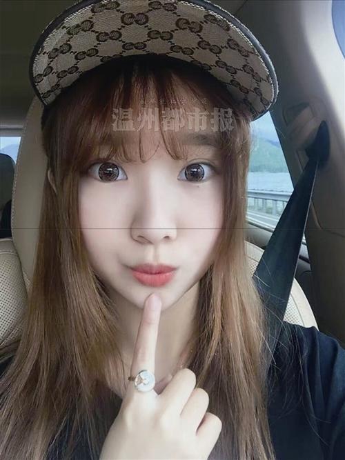 中國(guó)僑網(wǎng)陳笑嘯生活照