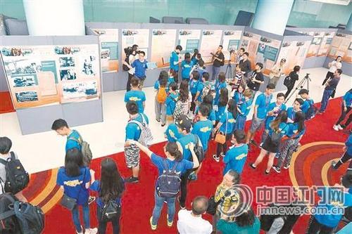 中國(guó)僑網(wǎng)《金山伯的榮耀——近代江門(mén)五邑僑匯展》在北京大受歡迎。 資料圖片