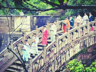 中國(guó)僑網(wǎng)九仙傳藝宣傳片拍攝現(xiàn)場(chǎng) 俞輝 攝