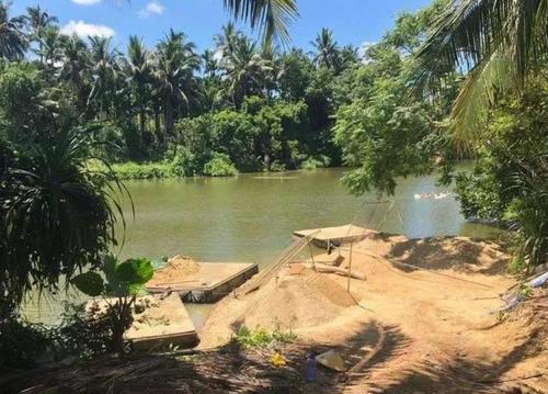 中國僑網(wǎng)非法采砂點。