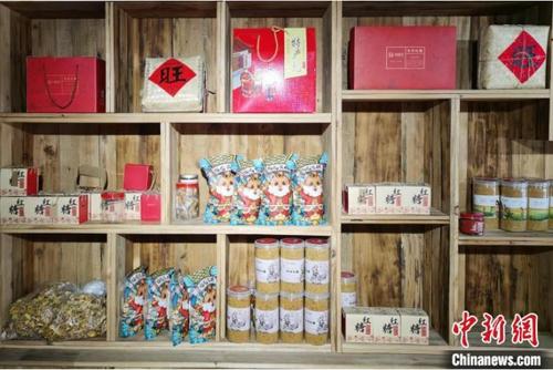 中國(guó)僑網(wǎng)禎旺鄉(xiāng)紅糖產(chǎn)品 張雨滴 攝