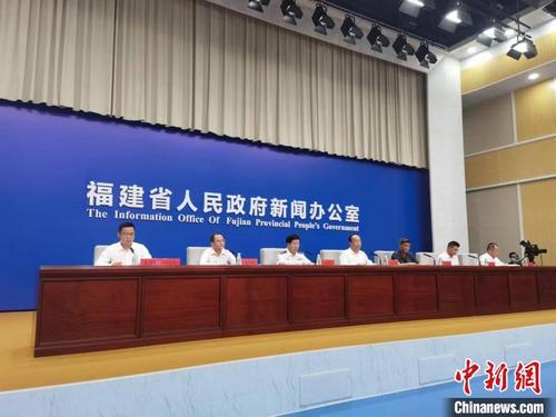 中國(guó)僑網(wǎng)新聞發(fā)布會(huì)現(xiàn)場(chǎng)。 鄭江洛 攝