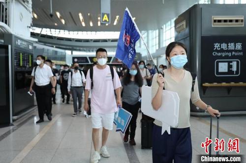 中國僑網(wǎng)海寧包機出海搶單團(tuán)前往日本 海寧傳媒中心供圖