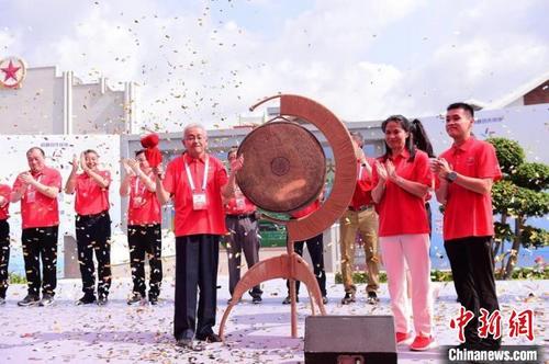 中國(guó)僑網(wǎng)圖為南粵古驛道定向大賽第75站跑進(jìn)江門(mén)臺(tái)山。賽事組委會(huì)供圖