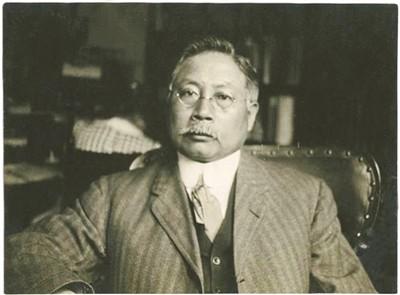 中國(guó)僑網(wǎng)伍盤照。