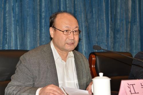 中國僑網(wǎng)江巖宣讀國務(wù)院僑辦黨組關(guān)于校級領(lǐng)導(dǎo)干部任免通知(暨南大學(xué)網(wǎng)站)