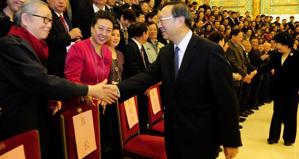 楊潔篪會見出席第三屆世界華文教育大會代表