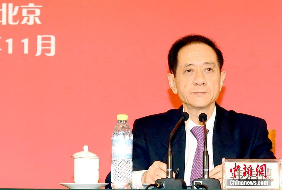 全國政協(xié)副主席韓啟德致辭出席華文文學(xué)大會(huì)