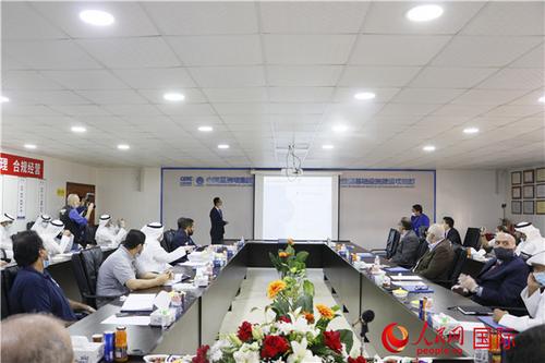 中國僑網(wǎng)移交儀式 劉梁皓月攝