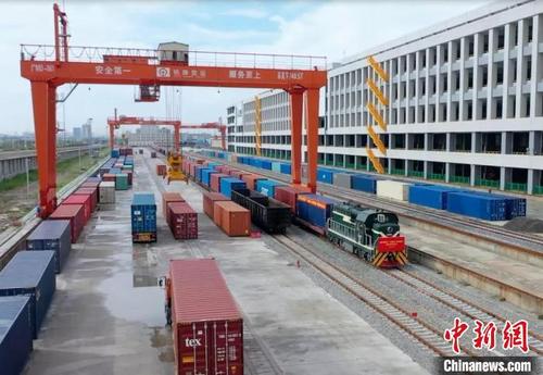 中國僑網(wǎng)廣州南沙港鐵路南站 廣州港集團(tuán)供圖