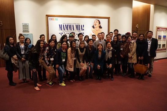 中國(guó)僑網(wǎng)中國(guó)藝術(shù)界青年代表團(tuán)與日本四季劇團(tuán)演員