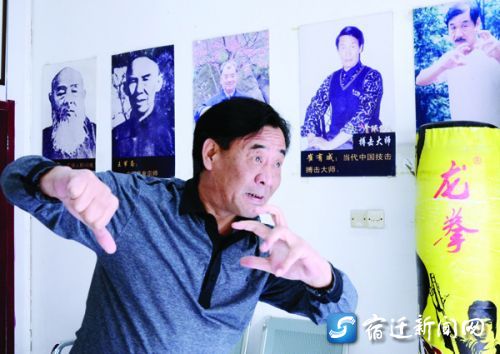 中國(guó)僑網(wǎng)刻苦修煉創(chuàng)出“孫氏拳術(shù)”。