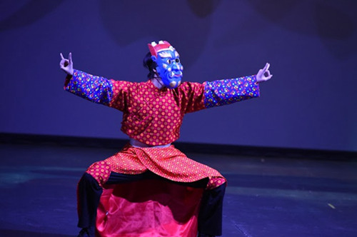 中國僑網(wǎng)江西傳統(tǒng)舞《祭》。(法國《歐洲時(shí)報(bào)》中歐·東歐版)