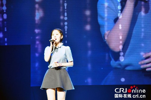 中國僑網(wǎng)2014“中國好聲音“冠軍張碧晨演唱《夢一場》