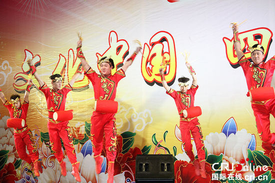 中國(guó)僑網(wǎng)花鼓舞