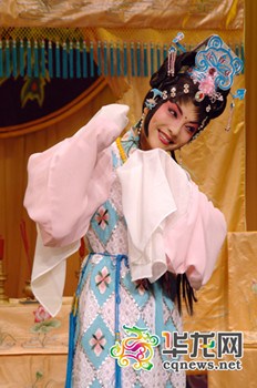 中國僑網傳統(tǒng)折子戲《思凡》演出造型