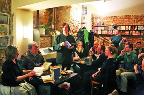 捷克譯者和讀者組織的吉狄馬加作品讀書會(任鵬