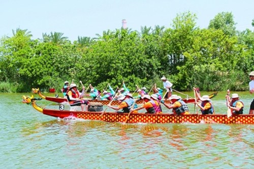 龍舟賽現(xiàn)場(王水平