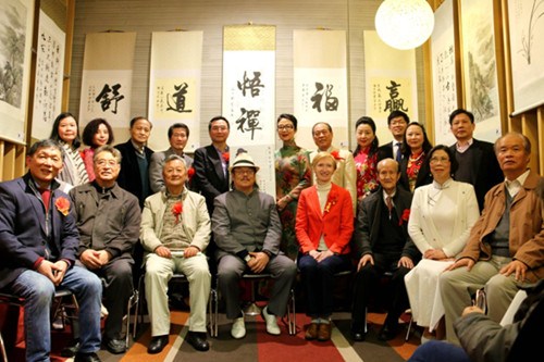 《龍行天下》熊恩普書畫作品展在悉尼邦德畫廊隆重揭幕。(澳大利亞《新快報(bào)》)