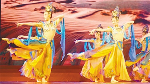 開(kāi)幕式上的文藝表演。(胡清