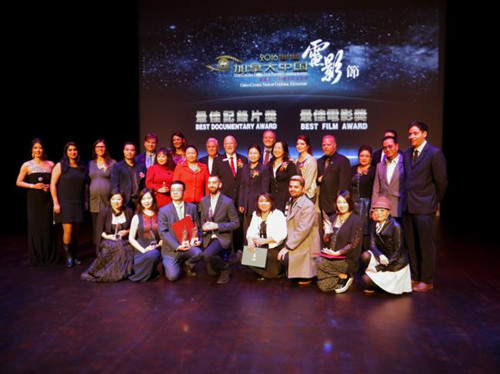 獲獎(jiǎng)人和頒獎(jiǎng)嘉賓合照