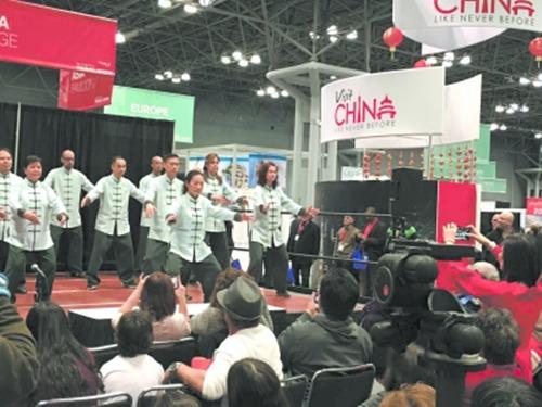 中國(guó)僑網(wǎng)2017紐約時(shí)報(bào)旅游展上的太極拳表演