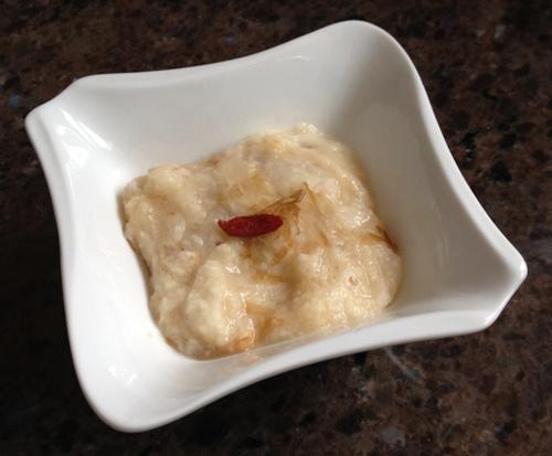 中國(guó)僑網(wǎng)柴魚山藥糊(資料圖:美國(guó)《世界日?qǐng)?bào)》)