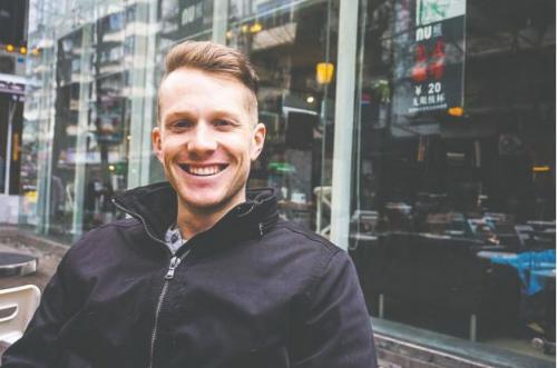 中國(guó)僑網(wǎng)主人公Jordan Porter