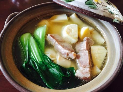 中國(guó)僑網(wǎng)腌篤鮮(美國(guó)《世界日?qǐng)?bào)》資料圖)