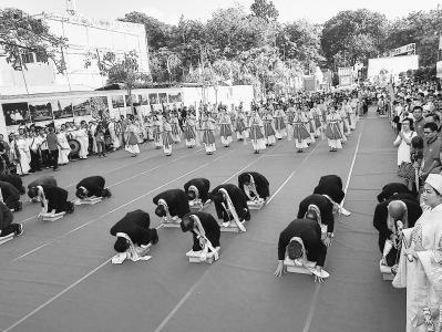 中國僑網(wǎng)圖為媽祖祭祀大典現(xiàn)場。 陳榮富 攝