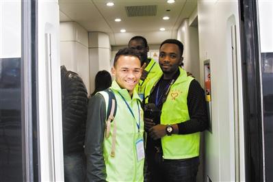 中國(guó)僑網(wǎng)外國(guó)留學(xué)生志愿者