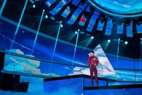 中國僑網(wǎng)《起風(fēng)了》《至少還有你》,演唱者:吳青峰